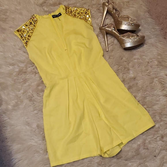 Romper - Picture 2 of 4